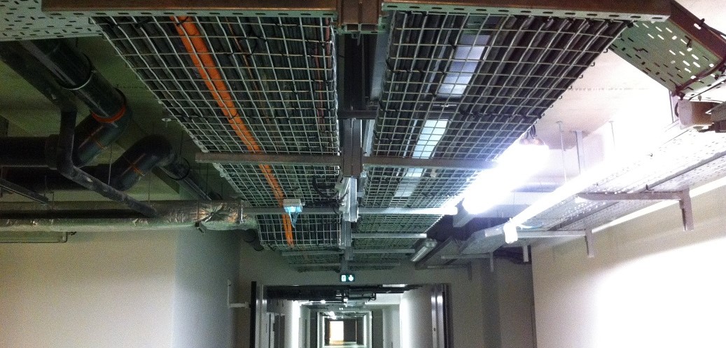 Imagen Proyecto Passerelle porta cavi a filo in edificio terziario: ospedale 1326